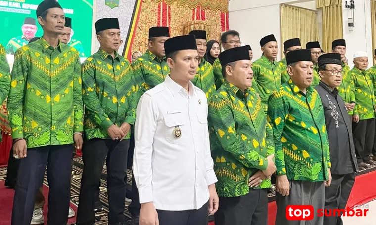 foto-berita-dpc-syarikat-islam-padang-pariaman-dan-bukittinggi-resmi-dilantik-rahmat-hidayat-siap-dukung-ekonomi--060825104515
