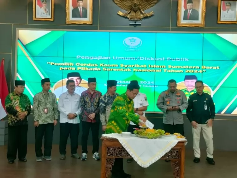 foto-berita-milad-ke-119-syarikat-islam-sumbar-gelar-diskusi-publik-pemilih--171024094315